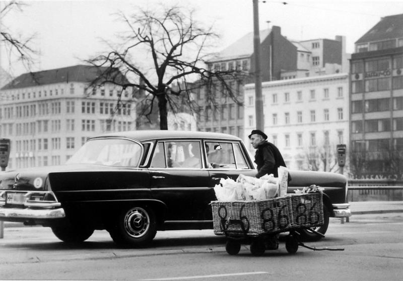 hamburg-jungfernstieg-strassenverkehr-1968